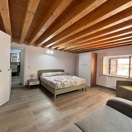 Cortile Riolo Apartment Palermo Luaran gambar